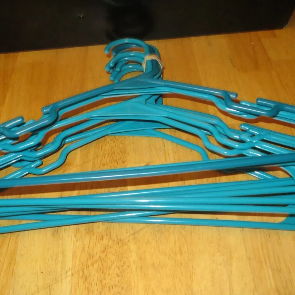 10pc Plastic Clothes Hangers, Black, Green and Assorted Colors